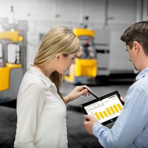 logistics-interface-operation-people-with-tablet-warehouse-layout-software-mam-40777-jpg